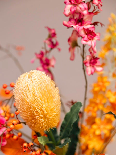 Kunstbloemenboeket met gele Banksia ashbyi zijden bloemen